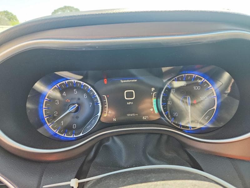 2019 CHRYSLER PACIFICA TOURING L PLUS 9