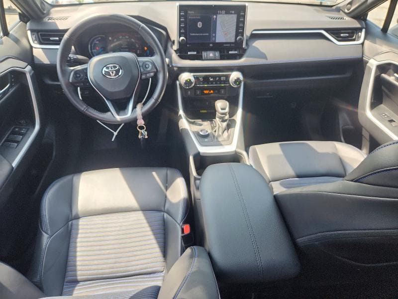 2022 TOYOTA RAV4 XSE 8