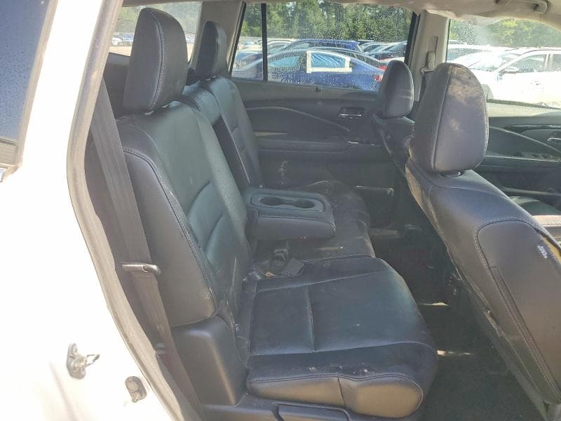 2018 HONDA PILOT TOURING 11