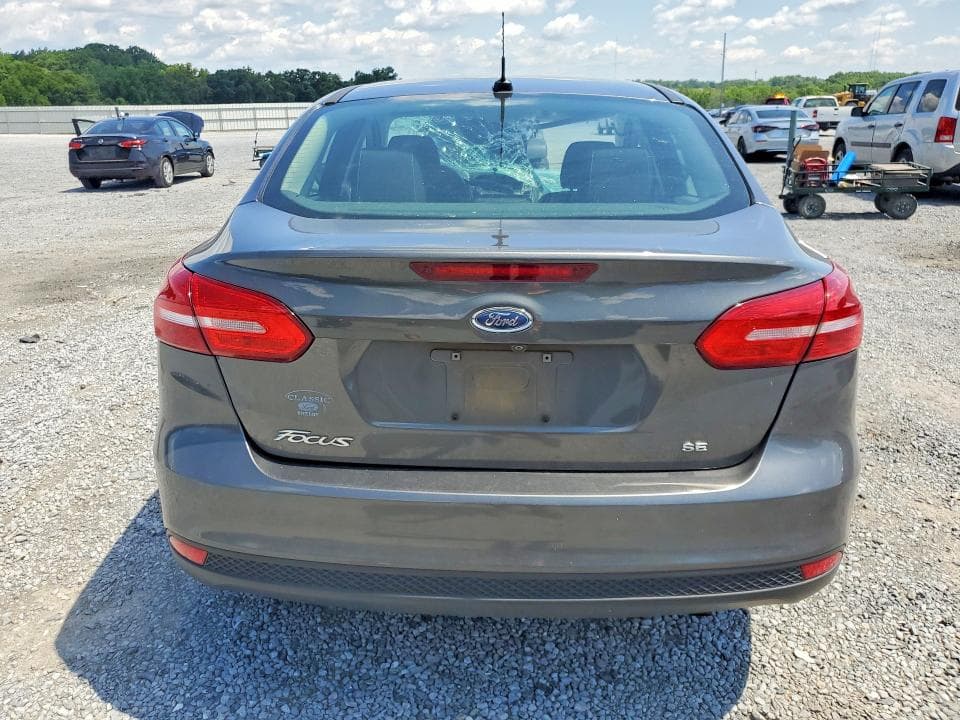 2018 FORD FOCUS SE 6