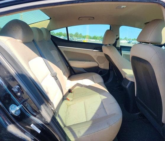 2020 HYUNDAI ELANTRA SEL 10