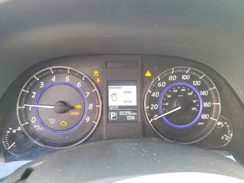 2017 INFINITI QX70 BASE 9