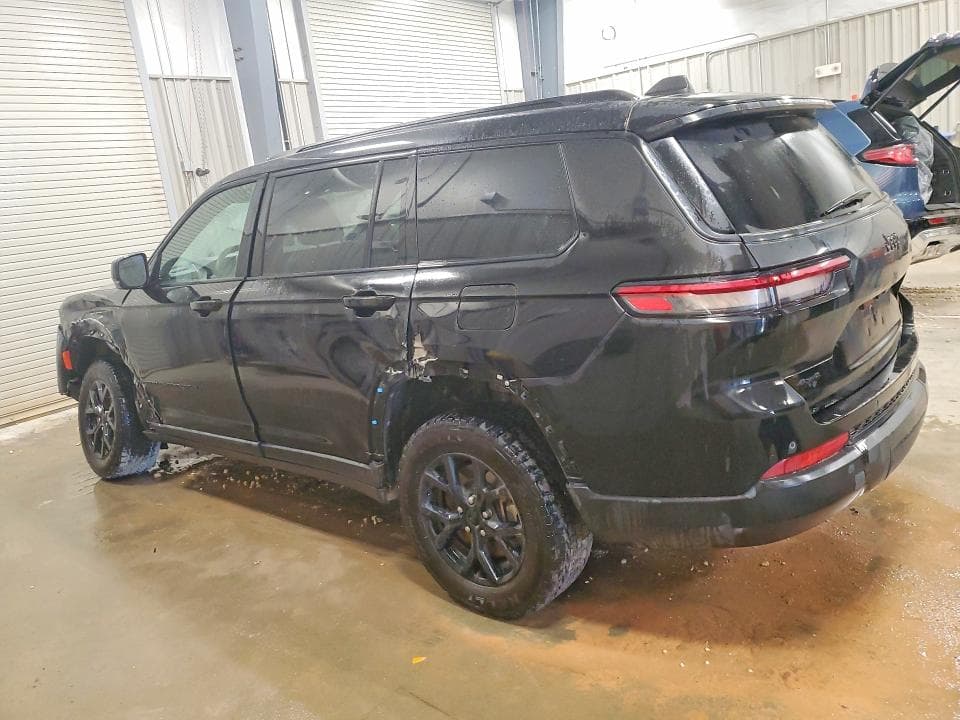 2024 JEEP GRAND CHEROKEE L LAREDO 2