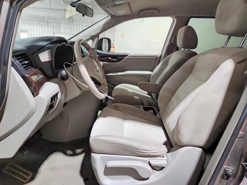 2017 NISSAN QUEST SV 7