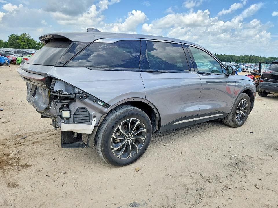 2024 LINCOLN NAUTILUS PREMIERE 3