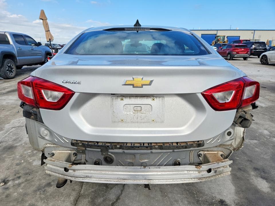 2019 CHEVROLET CRUZE LS 6