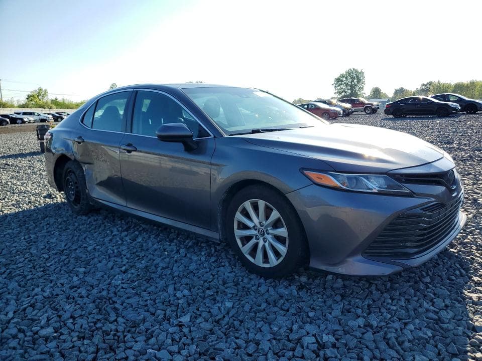 2020 TOYOTA CAMRY LE 4