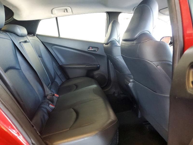 2017 TOYOTA PRIUS THREE TOURING 10