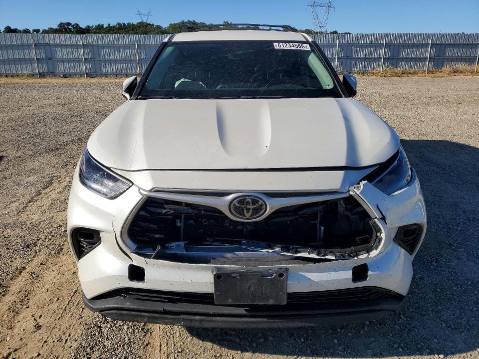 2021 TOYOTA HIGHLANDER LE 5