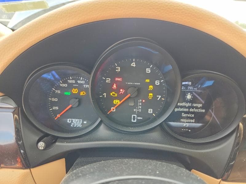 2017 PORSCHE MACAN 9