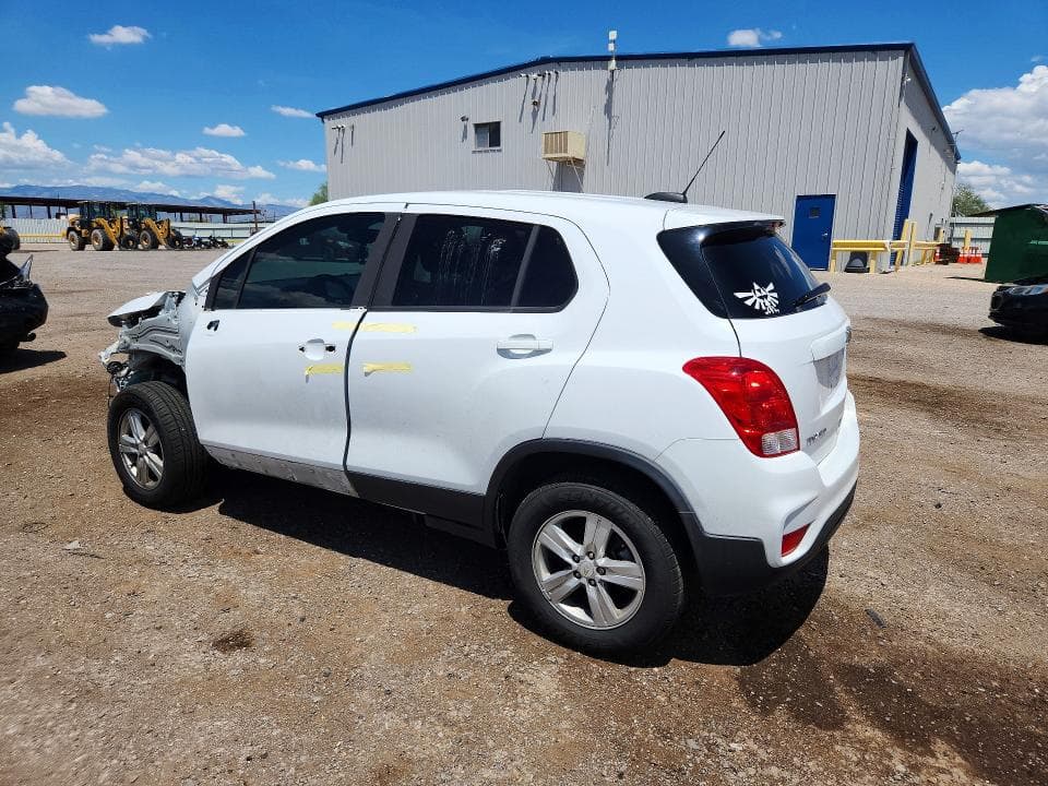 2021 CHEVROLET TRAX LS 2