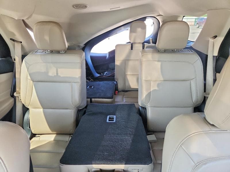 2020 FORD EXPLORER XLT 10