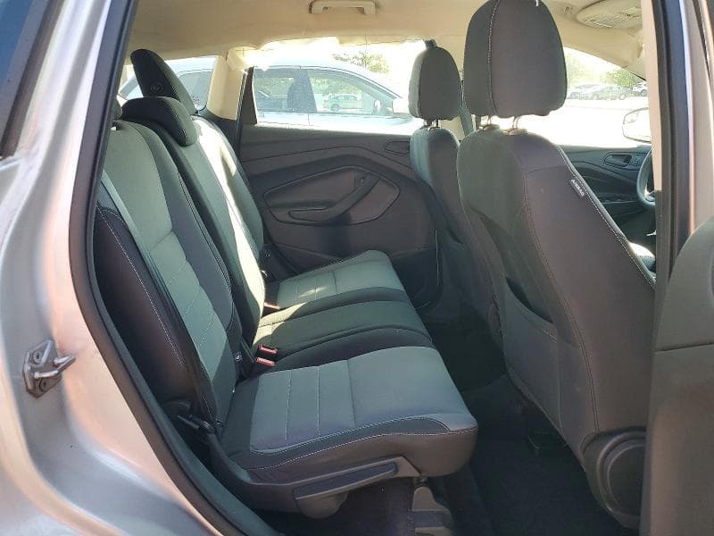 2017 FORD ESCAPE S 11