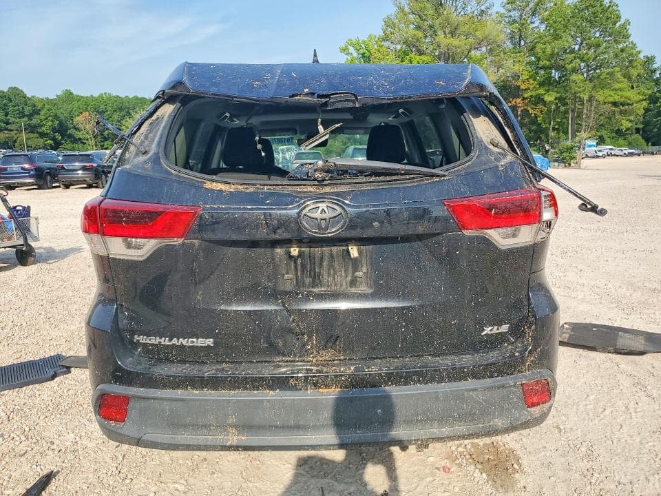 2019 TOYOTA HIGHLANDER XLE 6
