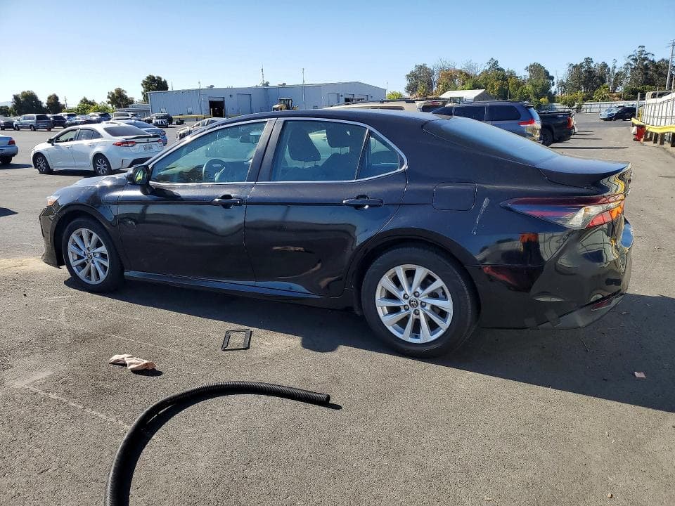 2021 TOYOTA CAMRY LE 2