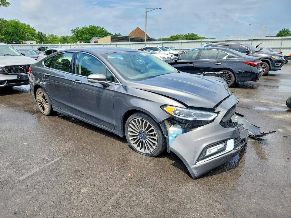 2017 FORD FUSION SE 4