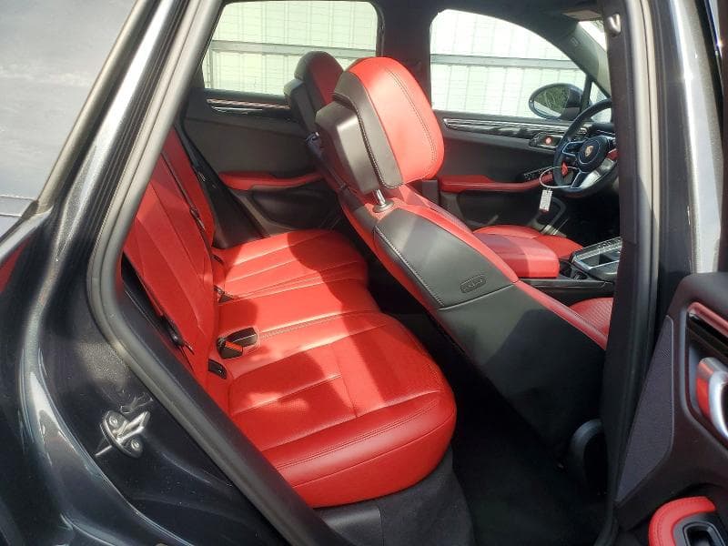 2021 PORSCHE MACAN 11