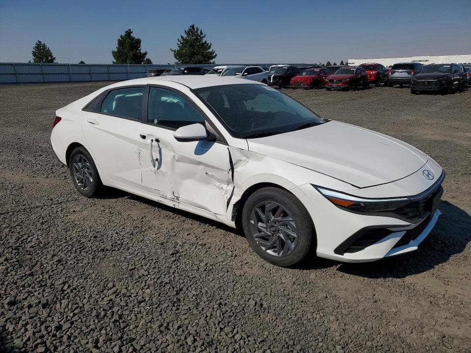 2026 HYUNDAI ELANTRA HYBRID BLUE 4