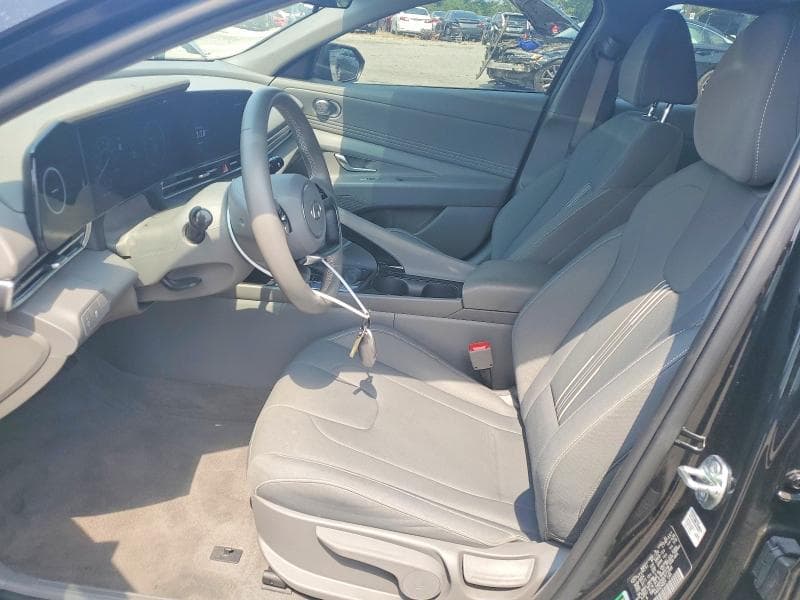 2025 HYUNDAI ELANTRA SEL 7