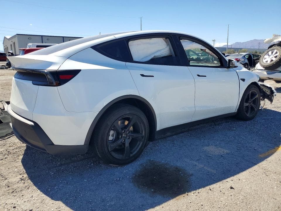 2026 TESLA MODEL Y 3