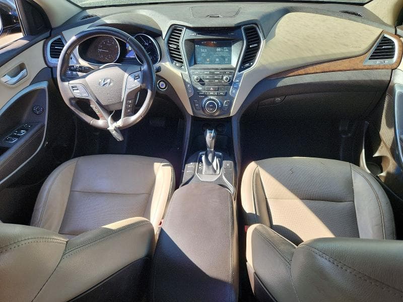 2017 HYUNDAI SANTA FE SE 8