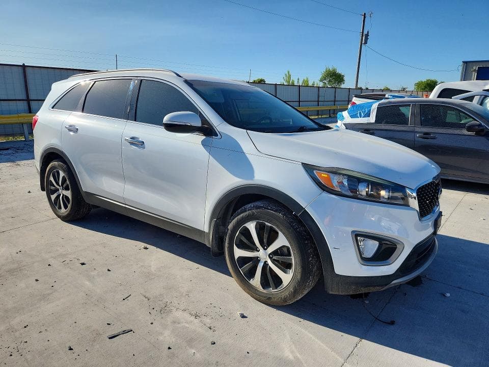 2018 KIA SORENTO EX 4