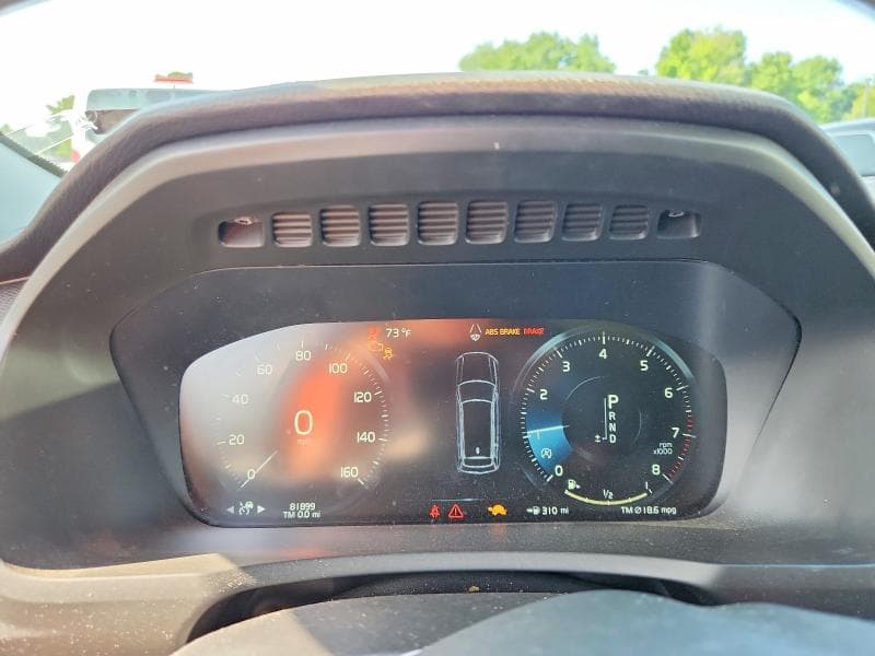 2020 VOLVO XC90 T5 MOMENTUM 9