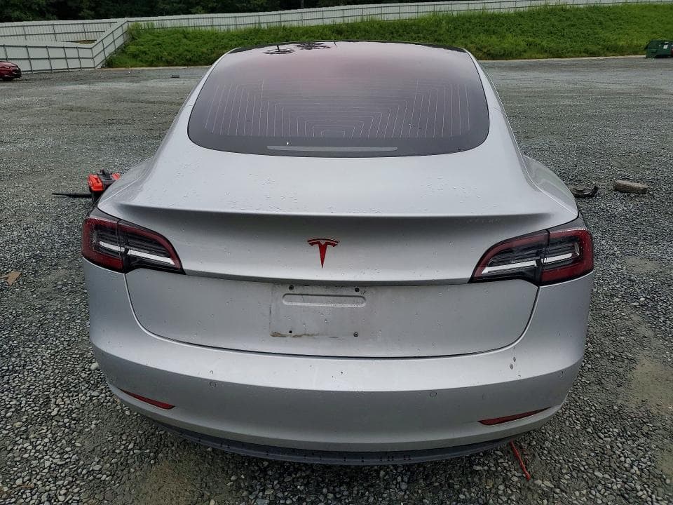 2018 TESLA MODEL 3 6