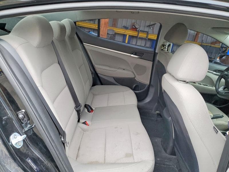 2019 HYUNDAI ELANTRA SE 10