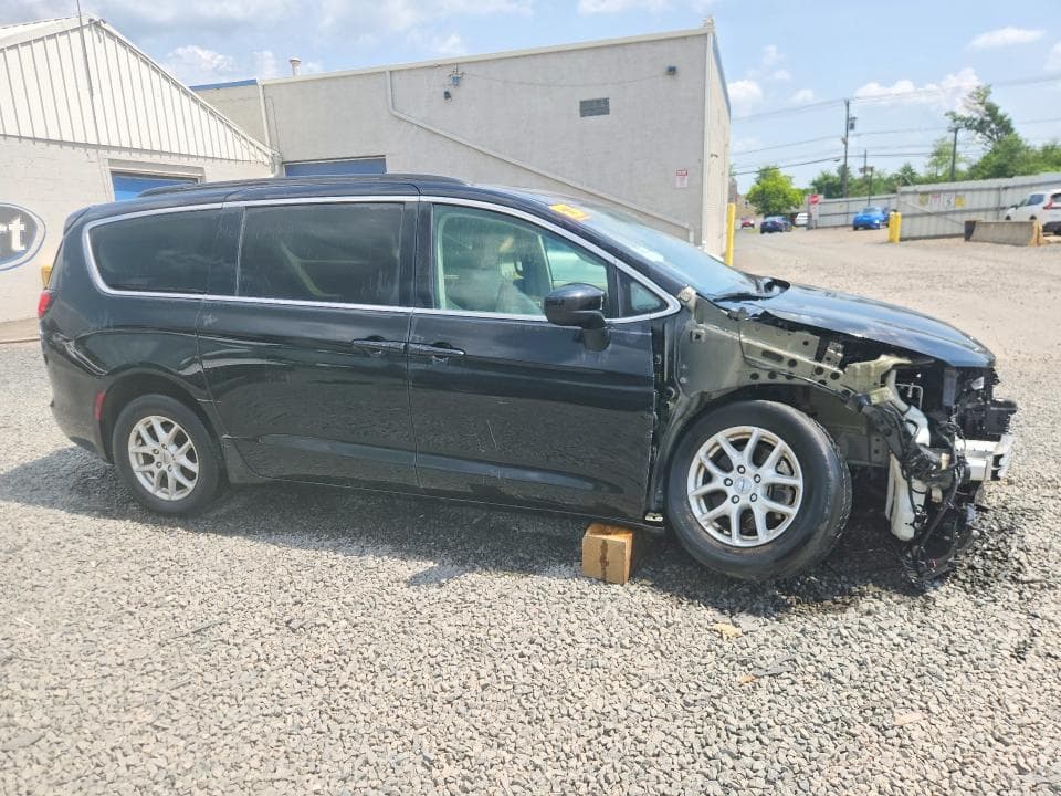2021 CHRYSLER VOYAGER LXI 4