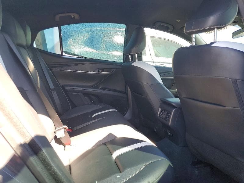 2025 TOYOTA CAMRY SE 10