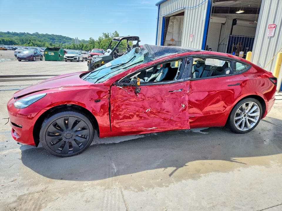 2018 TESLA MODEL 3