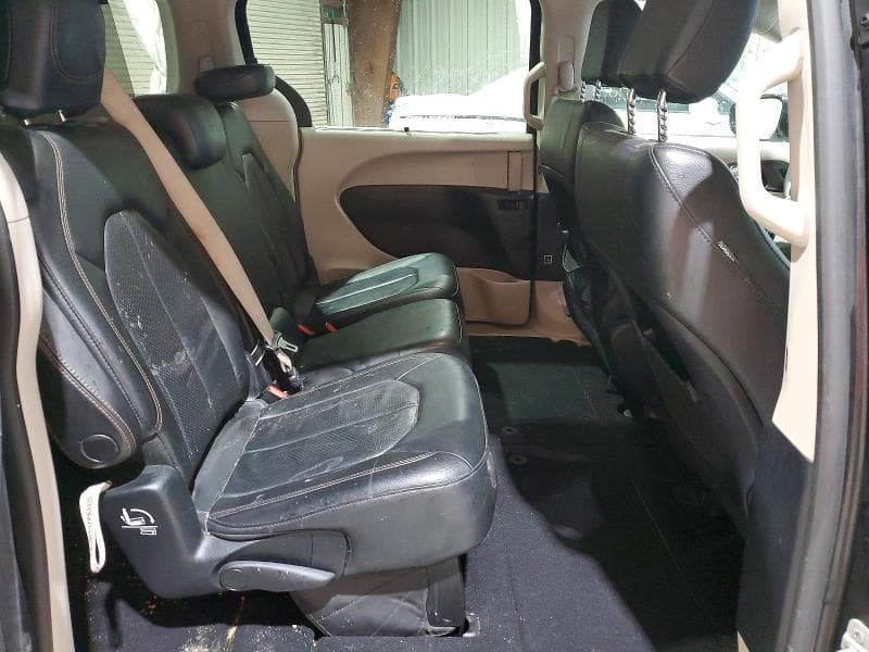 2020 CHRYSLER PACIFICA TOURING L 11