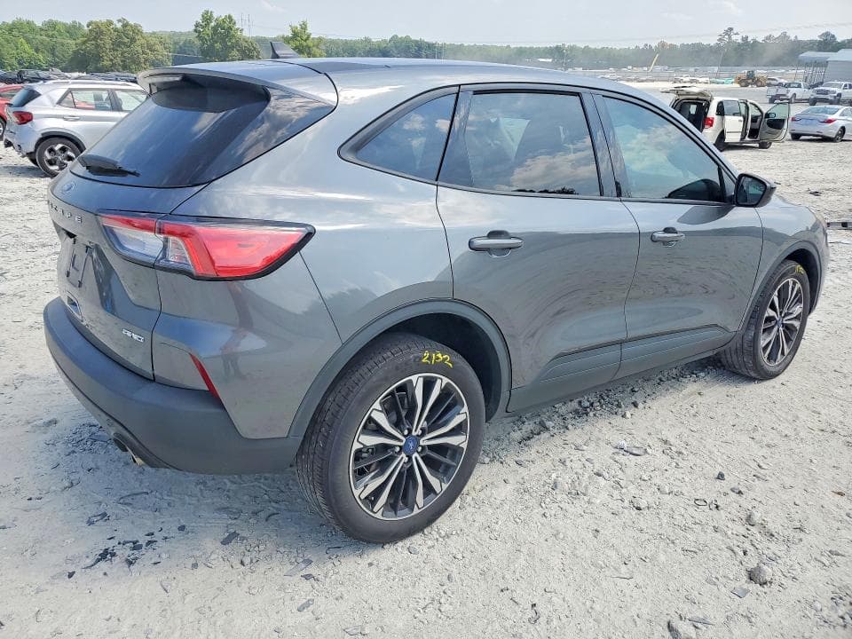 2022 FORD ESCAPE SE 3