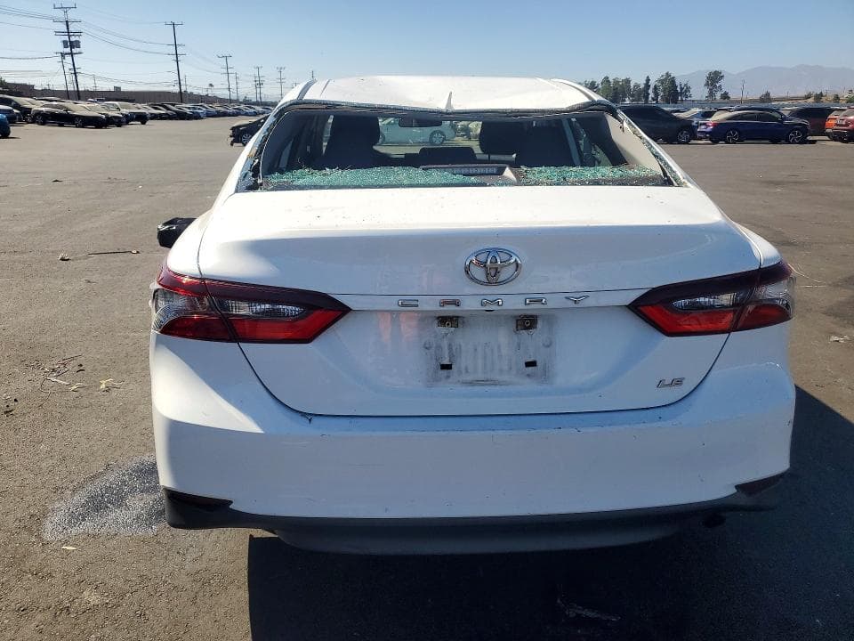 2021 TOYOTA CAMRY LE 6