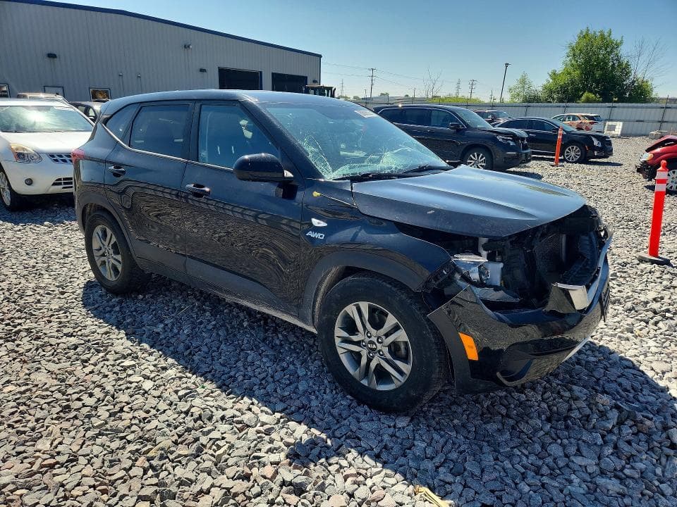 2021 KIA SELTOS LX 4