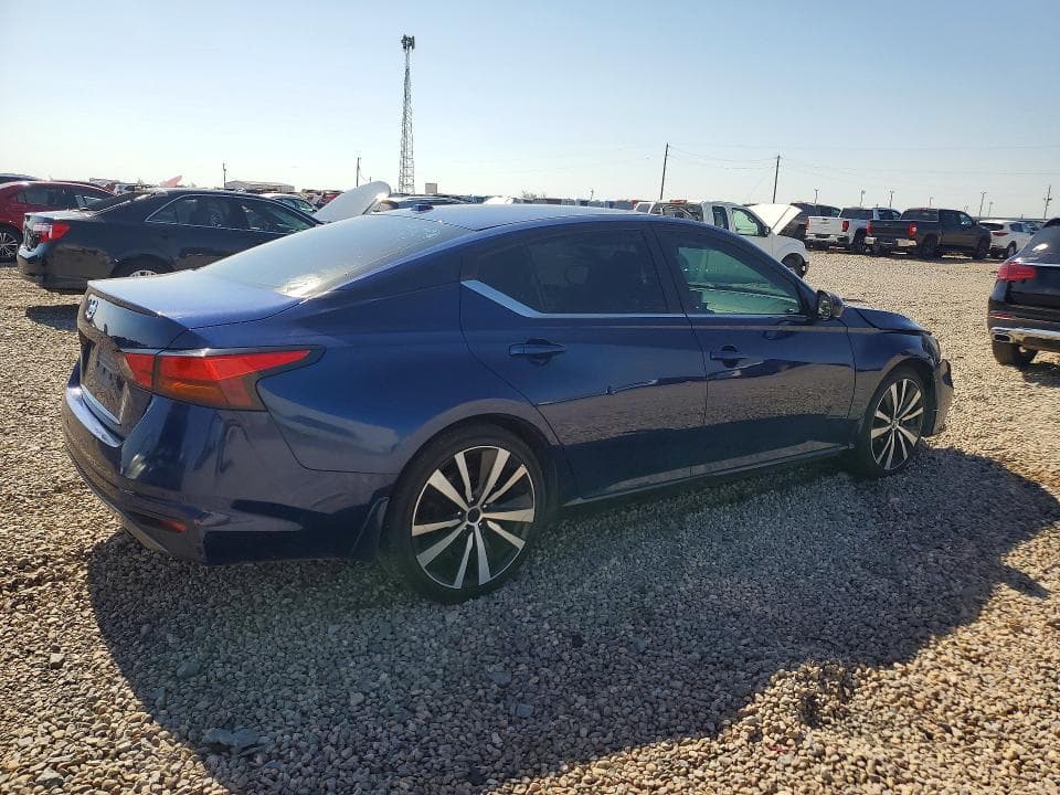 2019 NISSAN ALTIMA SR 3