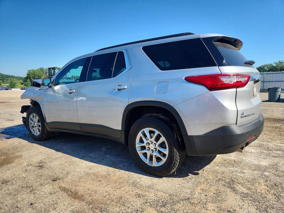 2021 CHEVROLET TRAVERSE LT 2