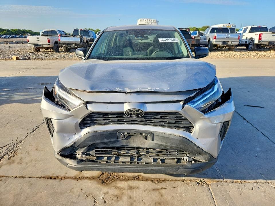 2023 TOYOTA RAV4 LE 5