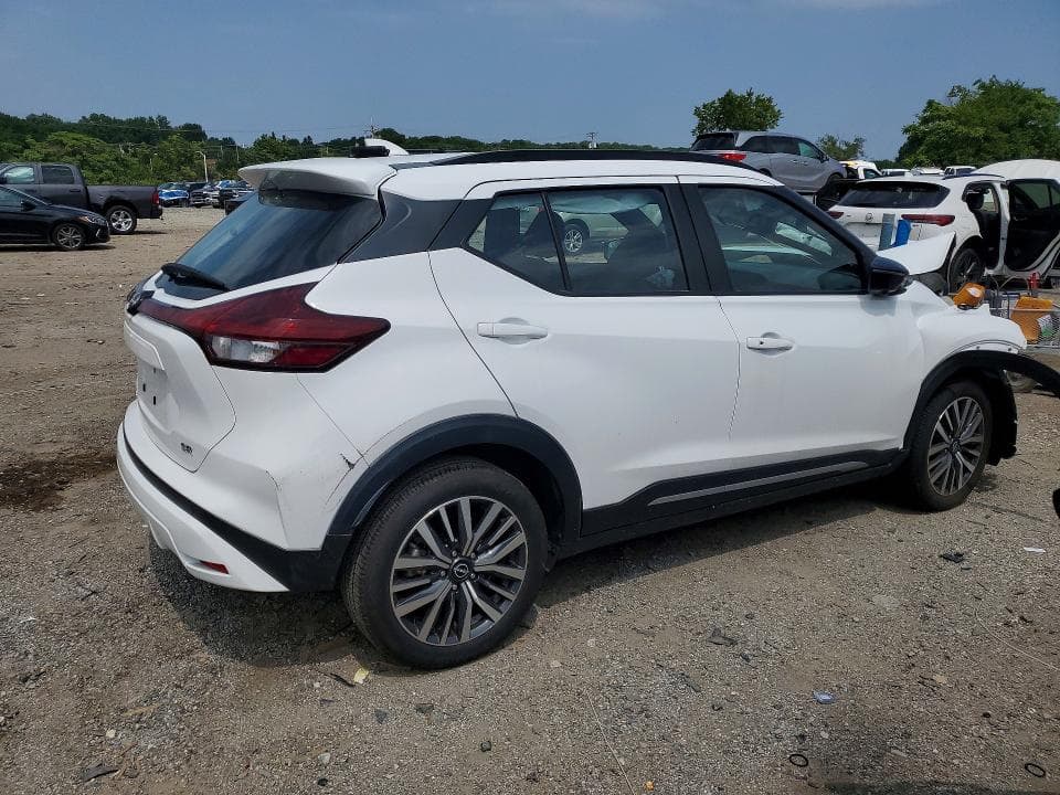 2024 NISSAN KICKS SR 3