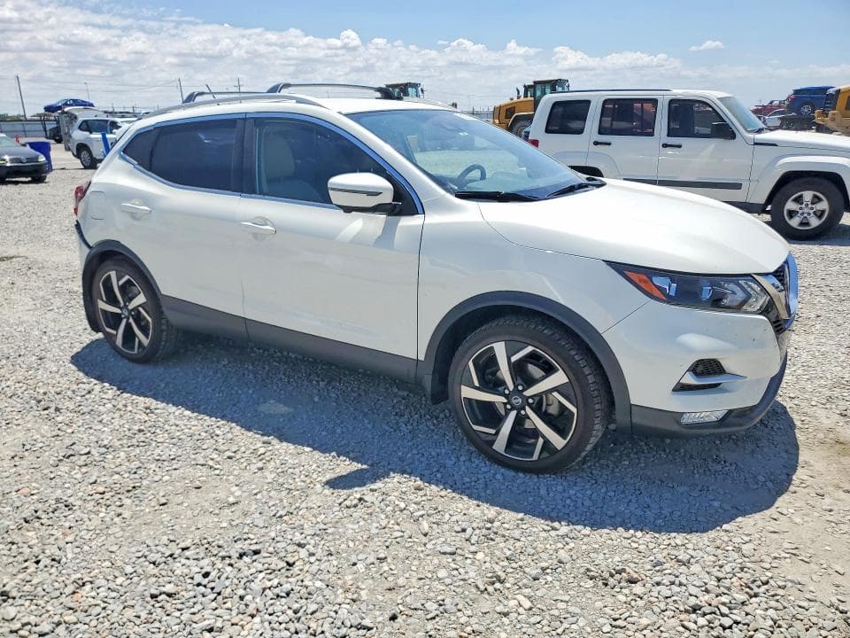 2020 NISSAN ROGUE SPORT SL 4