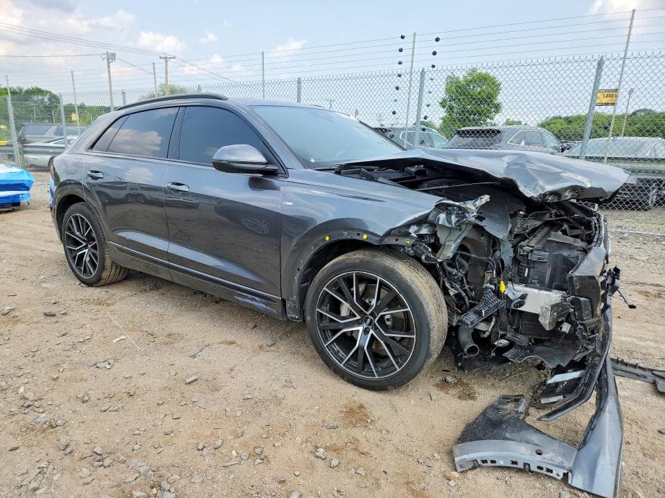 2020 AUDI Q8 PRESTIGE S-LINE 4