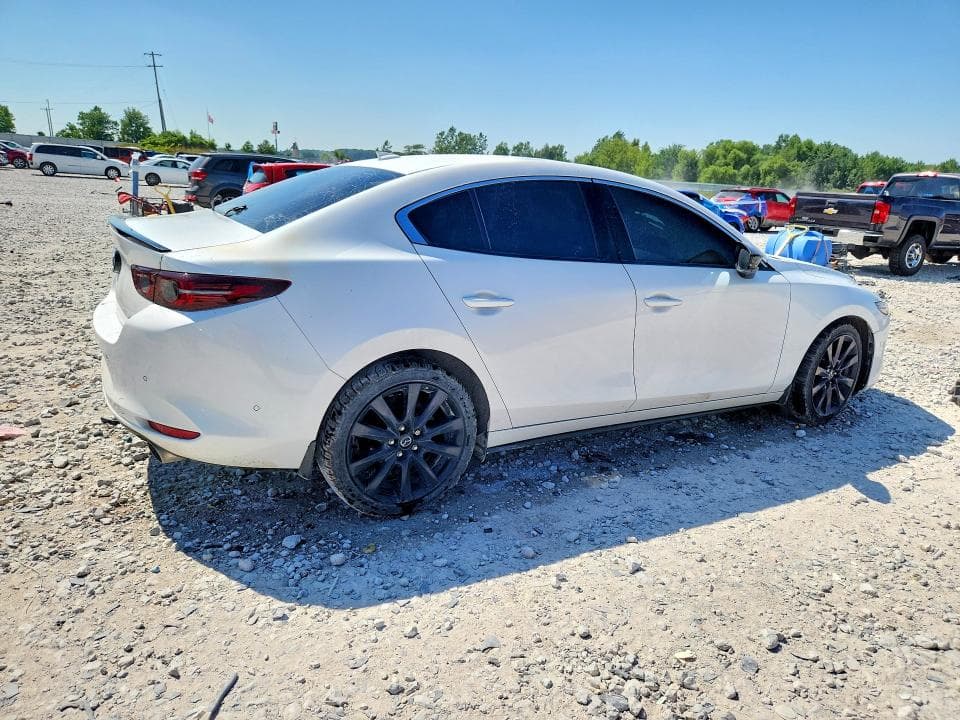 2021 MAZDA 3 PREMIUM PLUS 3