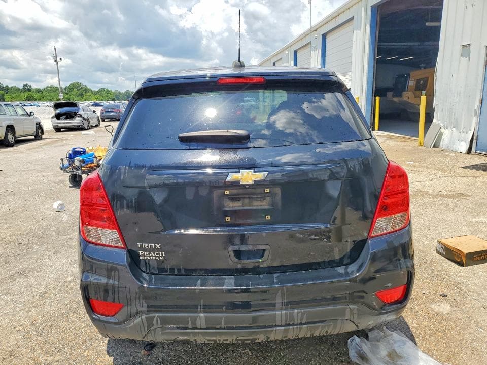 2020 CHEVROLET TRAX LS 6