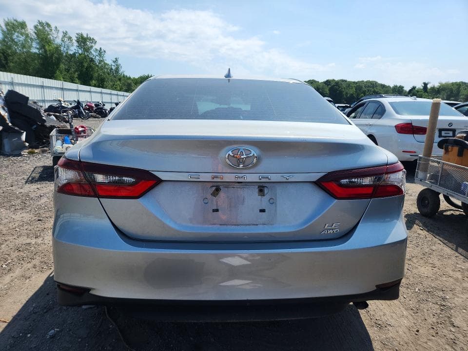 2022 TOYOTA CAMRY LE 6