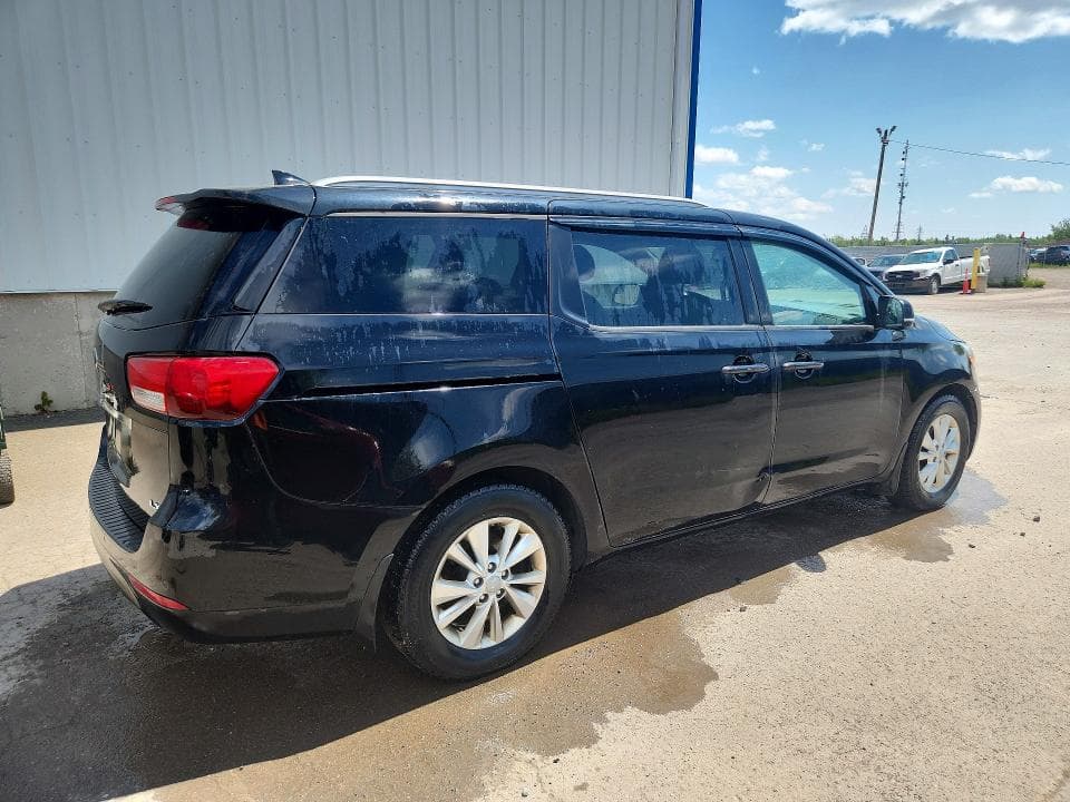 2017 KIA SEDONA LX 3