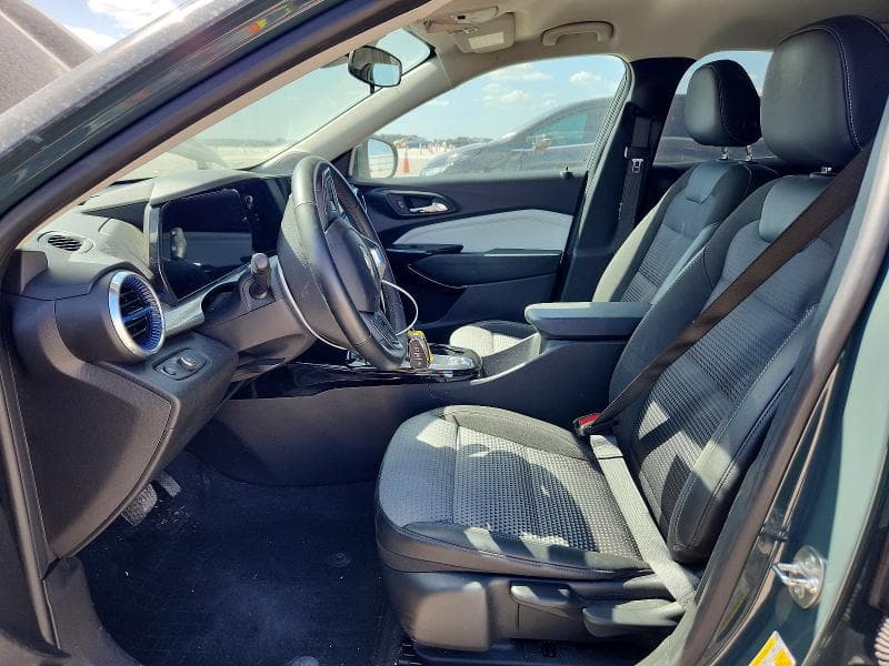 2025 CHEVROLET TRAX 1LT 7