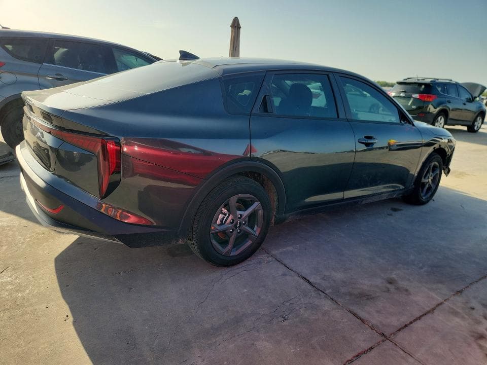 2026 KIA K4 LXS 3
