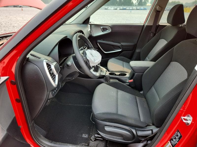 2025 KIA SOUL LX 7