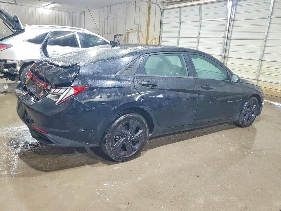 2021 HYUNDAI ELANTRA SEL 3
